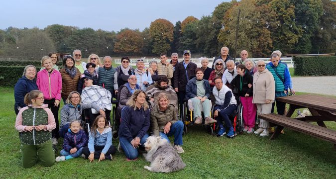 La Berlusconi dal cuore verde: Nicole accoglie i ragazzi dell’Anffas a Capronno