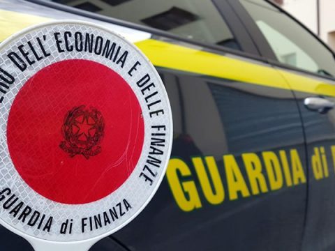 Blitz della Finanza al Comando dei vigili