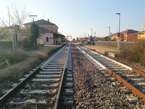Lavori sulla linea Mortara–Vercelli: disagi anche in città, pronti dei bus sostitutivi