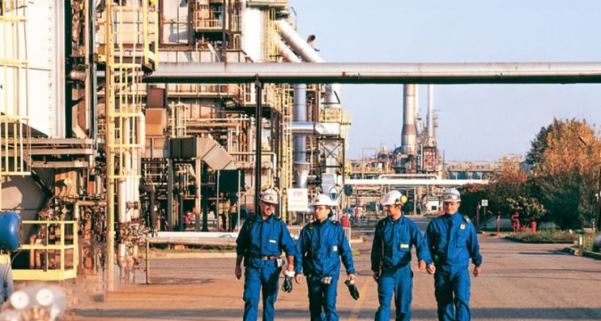 Eni accelera sulla transizione energetica: nasce “Eni Industrial Evolution” per la gestione delle attività industriali
